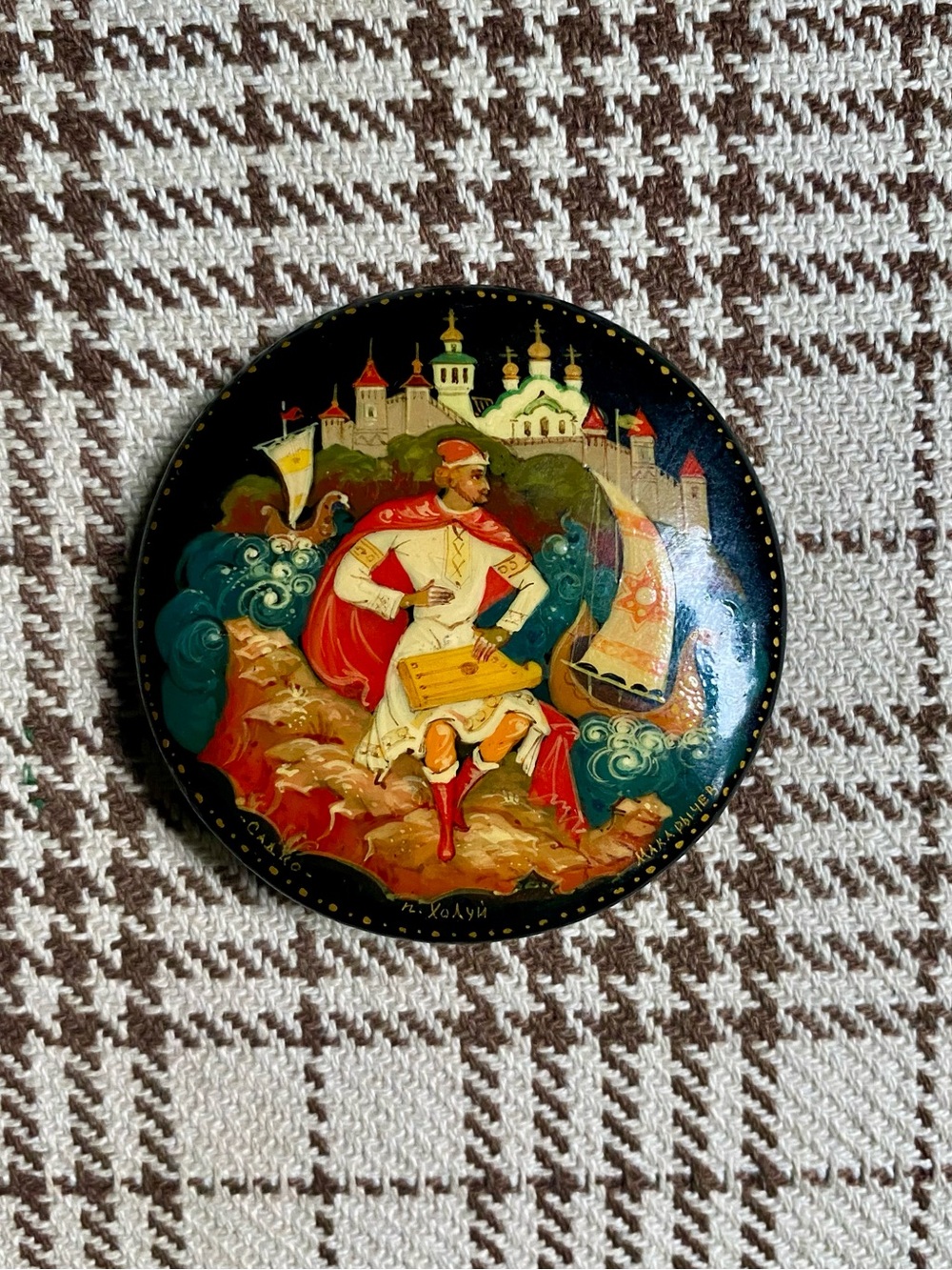 Hand-Painted Russian Lacquer Brooch— Black with Red and Gold Accents